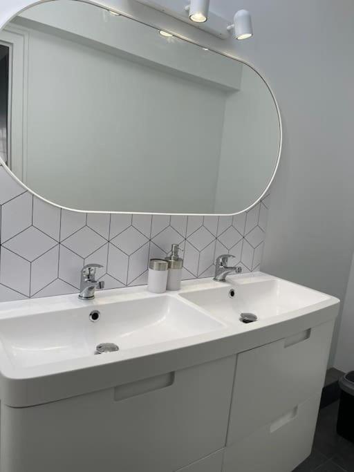 Appartement Coeur De Blois /Heart Of The City ภายนอก รูปภาพ